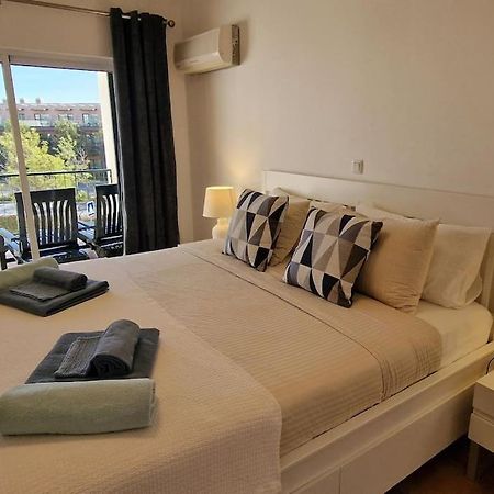 Jasmine Apartment Next To Meia Praia Beach لاغوس المظهر الخارجي الصورة
