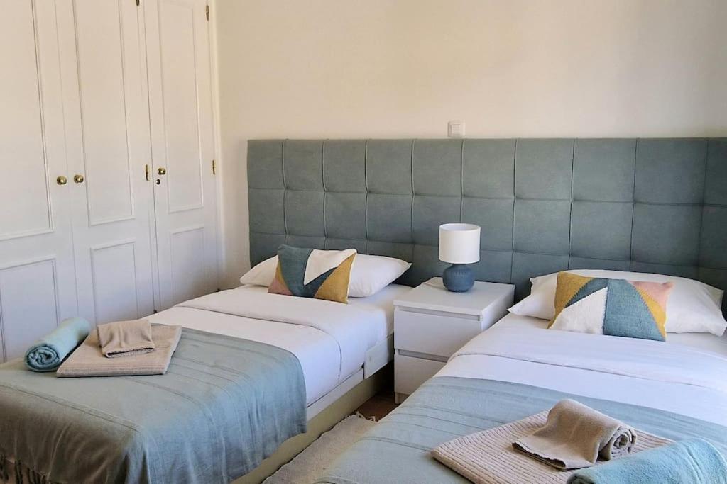 Jasmine Apartment Next To Meia Praia Beach لاغوس المظهر الخارجي الصورة