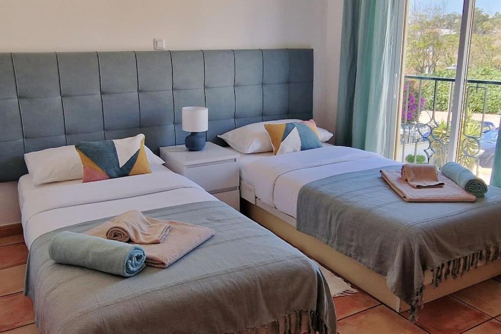 Jasmine Apartment Next To Meia Praia Beach لاغوس المظهر الخارجي الصورة